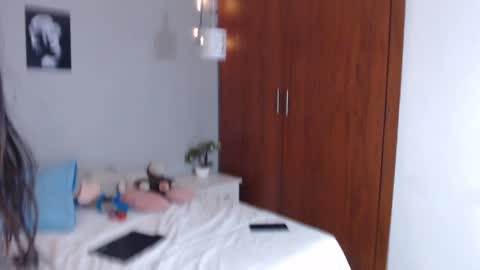 Snapshot of kimandyuk chatting on 12/22/24, 04:59 Kim Yuk online show from 12/22/24, 04:59