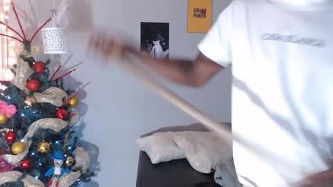 Snapshot of kimandyuk chatting on 12/31/24, 02:19 Kim Yuk online show from 12/31/24, 02:19