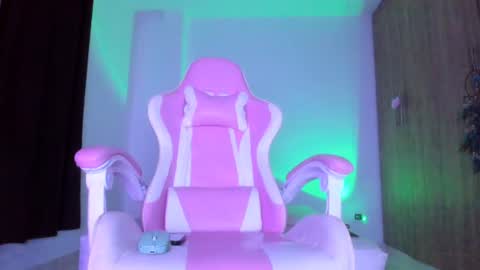 kim online show from 06/25/26, 06:40