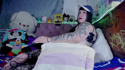 vivi independent model  online show from 04/09/26, 01:27