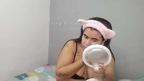 Snapshot of kimberly0319 chatting on 03/27/26, 05:02 kimberly0319 online show from 03/27/26, 05:02