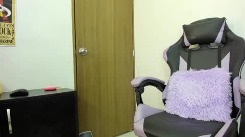 kamila online show from 04/27/26, 11:36