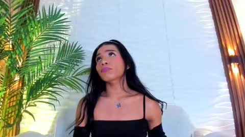 Snapshot of kimberly_gonzalez1 chatting on 09/24/25, 03:21 kimberly gonzalez online show from 09/24/25, 03:21