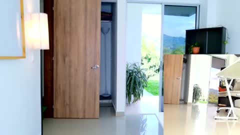 Melissa online show from 12/03/25, 08:07