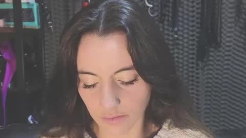 Snapshot of kimberly_swan_ chatting on 02/12/25, 04:11 KIMBERLY SWAN online show from 02/12/25, 04:11