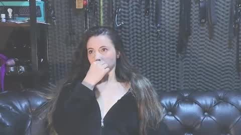 Snapshot of kimberly_swan_ chatting on 02/16/25, 12:19 KIMBERLY SWAN online show from 02/16/25, 12:19