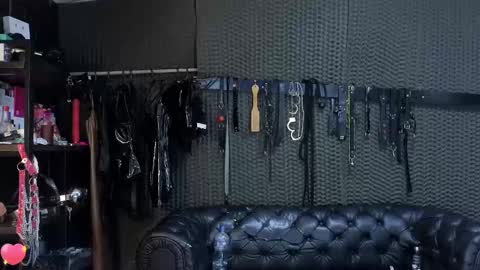 Snapshot of kimberly_swan_ chatting on 10/05/25, 11:24 KIMBERLY SWAN online show from 10/05/25, 11:24