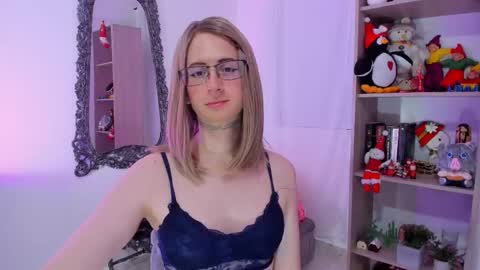 kimberly_thonson online show from 12/17/25, 07:09