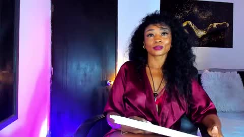 Kimberly Banks online show from 01/19/25, 01:22