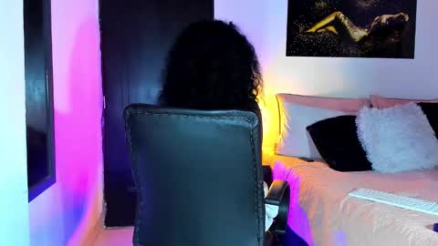 Kimberly Banks online show from 01/25/25, 01:30