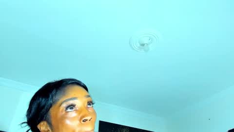 Snapshot of kimberlybanks2 chatting on 02/10/26, 09:57 Kimberly Banks online show from 02/10/26, 09:57