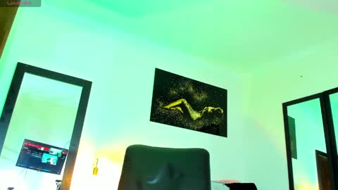 Kimberly Banks online show from 04/17/26, 10:51