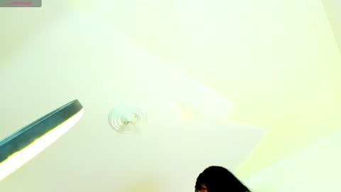 Snapshot of kimberlybanks2 chatting on 06/12/26, 10:47 Kimberly Banks online show from 06/12/26, 10:47