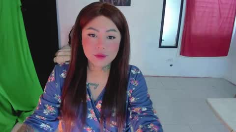 Snapshot of kimberlygati2 chatting on 12/14/24, 01:38 Kimberly Polizzi online show from 12/14/24, 01:38