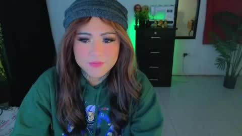 Snapshot of kimberlygati2 chatting on 10/25/25, 02:52 Kimberly Polizzi online show from 10/25/25, 02:52