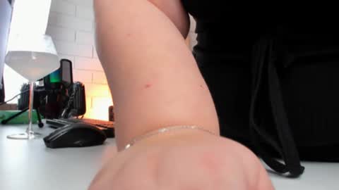 The one that you wont be able to forget online show from 02/02/25, 03:17