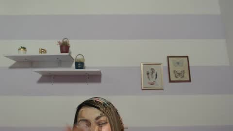 Kim  online show from 02/18/25, 06:37