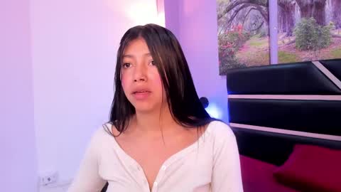 Kimberly Villalobos online show from 02/10/25, 11:57