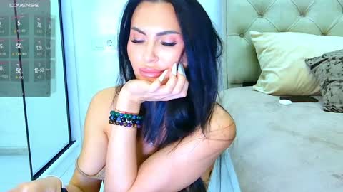 KIm online show from 04/11/26, 03:05