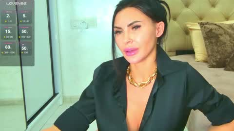 KIm online show from 04/17/26, 06:44