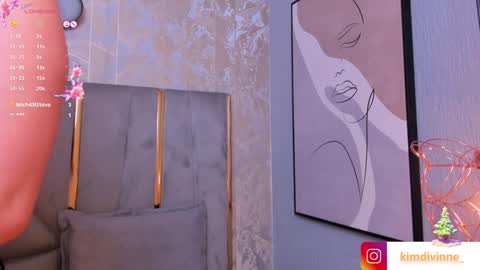 Snapshot of kimdevinne chatting on 12/14/24, 03:29 KIM online show from 12/14/24, 03:29