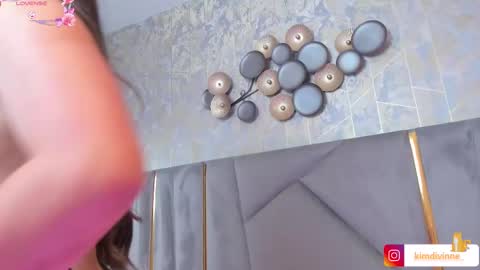 Snapshot of kimdevinne chatting on 03/02/25, 02:19 KIM online show from 03/02/25, 02:19