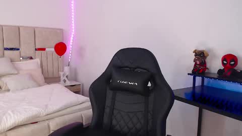 KimGeorgia online show from 02/15/25, 11:58