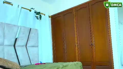 kimi__01 online show from 06/10/26, 12:04