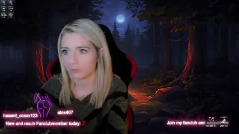 Snapshot of kimilee22 chatting on 12/09/24, 07:07 Wolfs Girl online show from 12/09/24, 07:07