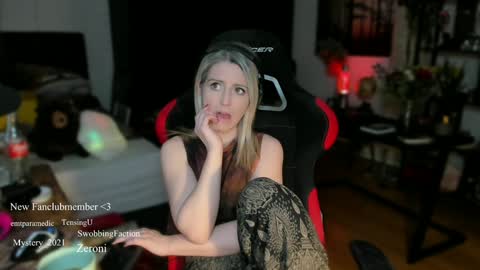 Snapshot of kimilee22 chatting on 03/09/25, 07:26 Wolfs Girl online show from 03/09/25, 07:26