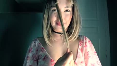 Kiki  online show from 03/19/26, 01:04