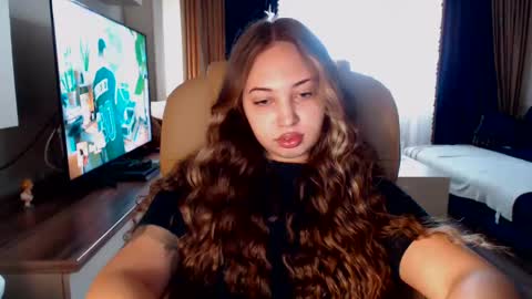 Kim Lee  online show from 01/08/25, 12:37