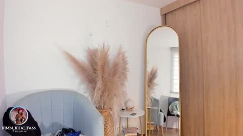 Snapshot of kimm_khalifa chatting on 10/18/25, 08:31 Kim online show from 10/18/25, 08:31