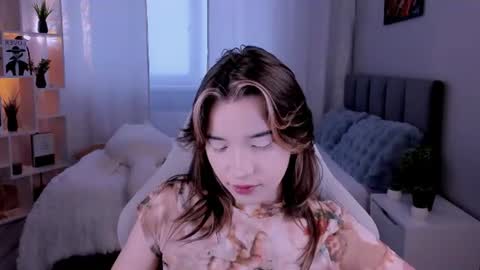 Snapshot of kimm_wong chatting on 06/11/26, 03:59 kimm wong online show from 06/11/26, 03:59