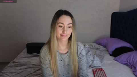 Snapshot of kimmie_ chatting on 02/27/25, 08:20 Kimmie online show from 02/27/25, 08:20