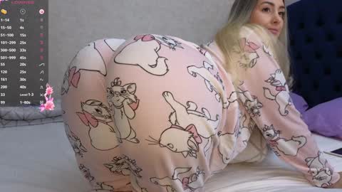 Snapshot of kimmie_ chatting on 03/06/25, 06:59 Kimmie online show from 03/06/25, 06:59