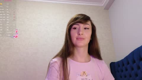 Snapshot of kimmie_ chatting on 11/17/25, 06:35 Kimmie online show from 11/17/25, 06:35