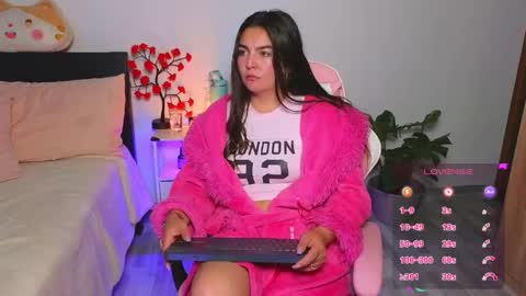 kimmie_dollxo online show from 05/02/26, 11:54