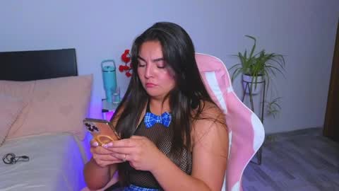 kimmie_dollxo online show from 06/07/26, 12:04