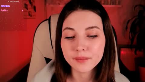 Snapshot of kimmie_shine chatting on 10/22/25, 11:32 Your Kimmie follow me online show from 10/22/25, 11:32