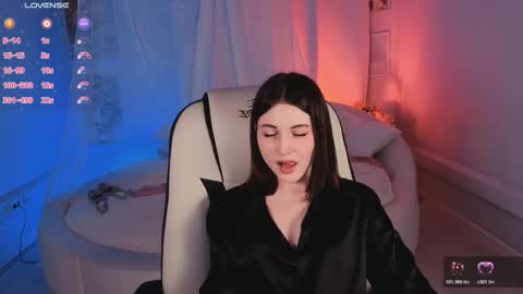 Snapshot of kimmie_shine chatting on 11/03/25, 01:34 Your Kimmie follow me online show from 11/03/25, 01:34