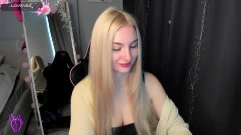 kimmy1_powell online show from 05/04/26, 03:02
