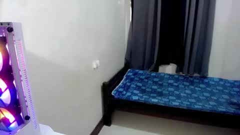 kim ejara online show from 03/23/26, 02:15