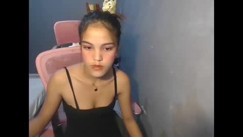 kimmy_kate online show from 10/13/25, 03:34