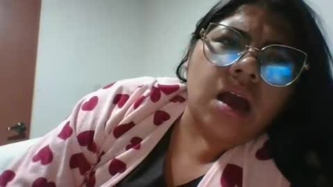 Kimmy online show from 02/11/25, 04:01