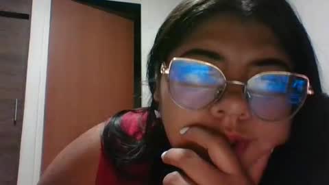 Kimmy online show from 02/17/25, 01:47