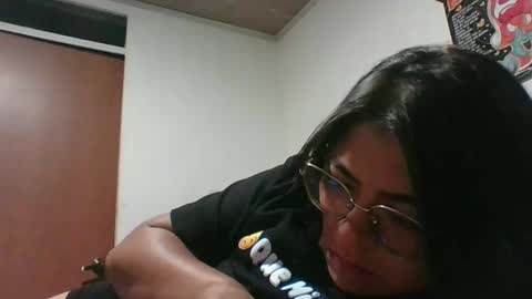 Kimmy online show from 02/19/25, 01:40