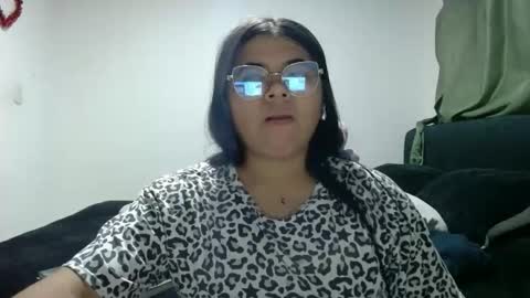 Kimmy online show from 10/26/25, 02:17