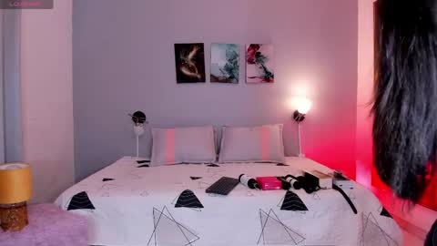 Kim online show from 04/17/26, 02:47