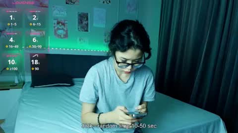 Snapshot of kimy_jina chatting on 12/18/25, 03:23 Kimi online show from 12/18/25, 03:23